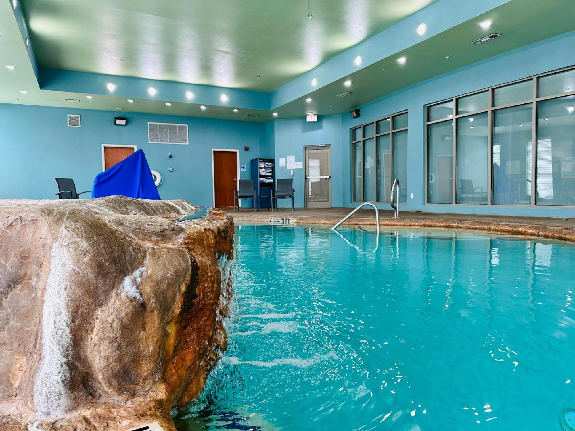 Holiday Inn Express Hotel & Suites Mansfield By Ihg Esterno foto